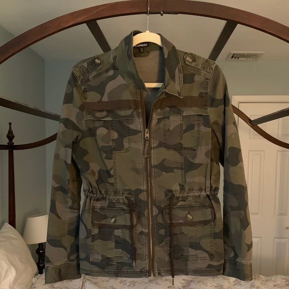 EXPRESS Jacket - Picture 3 of 5